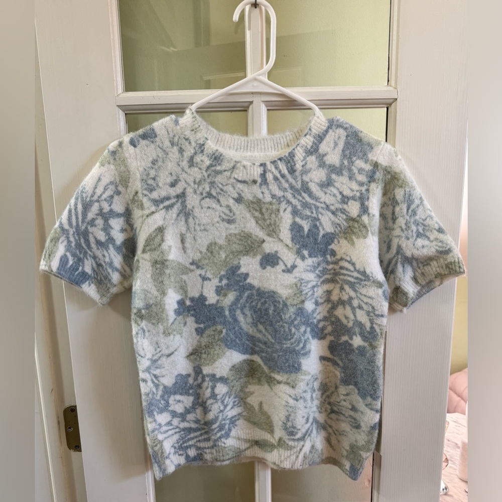 Joie White, Blue, and Green Floral short sleeve sweater NWT sz Small